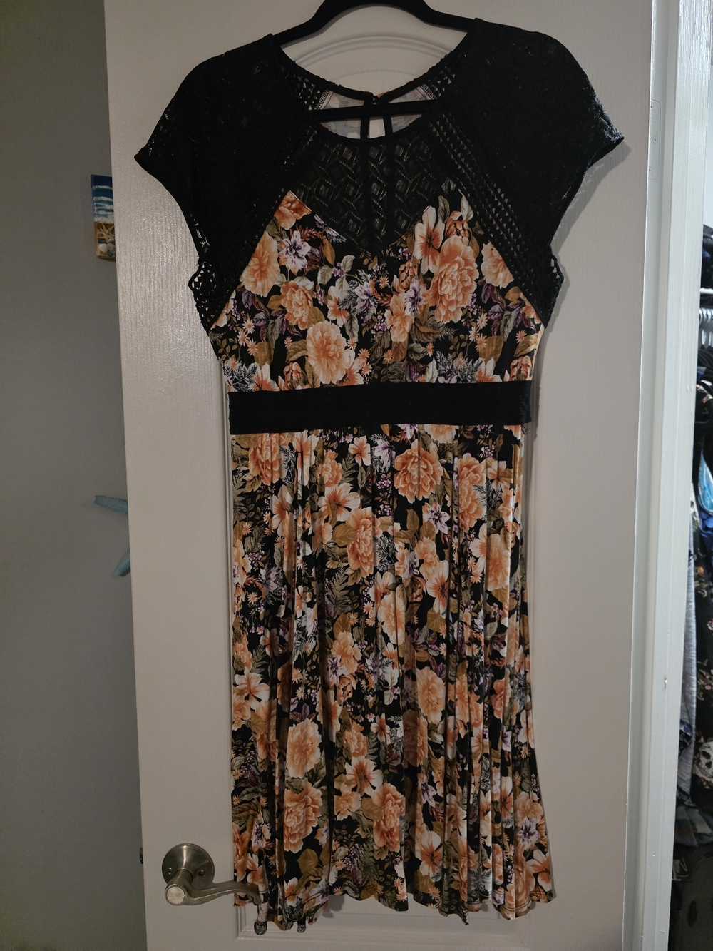 Torrid Black Floral Super Soft Knit Dress Lace Neck Size 0